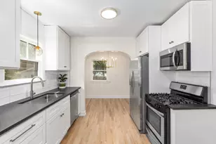 1221 Whitmore Ave NW, Grand Rapids, MI 49504 - Photo 8