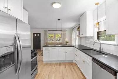 1221 Whitmore Avenue NW, Grand Rapids, MI 49504 - Photo 10