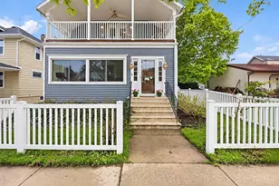1012 Pearl St, Saint Joseph, MI 49085 - Photo 1
