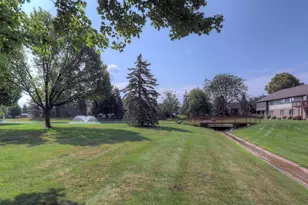 265 Interlaken Ct, Zeeland, MI 49464 - Photo 8