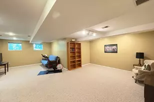 7708 Hunters Pointe, Brighton, MI 48116 - Photo 92