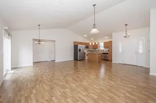 3734 Pristine Ave, Kalamazoo, MI 49048 - Photo 4
