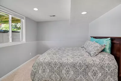 421 Macomb Avenue NW, Grand Rapids, MI 49534 - Photo 20