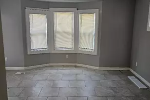 5056 Bewick St, Detroit, MI 48213 - Photo 10