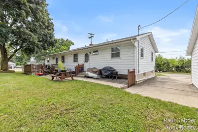 3542 Fuller Avenue SE, Grand Rapids, MI 49508 - Photo 4