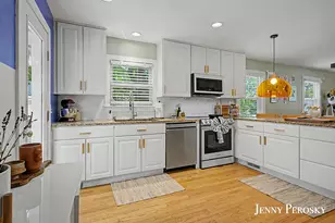 1044 Breton Rd SE, East Grand Rapids, MI 49506 - Photo 18