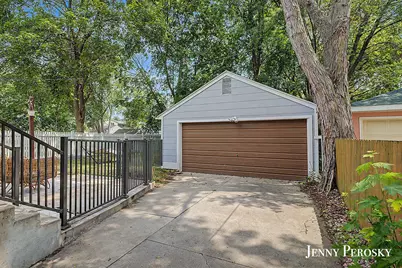 1044 Breton Road SE, East Grand Rapids, MI 49506 - Photo 40