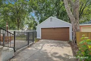 1044 Breton Rd SE, East Grand Rapids, MI 49506 - Photo 40