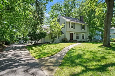 1110 Oakleigh Avenue NW, Grand Rapids, MI 49504 - Photo 8
