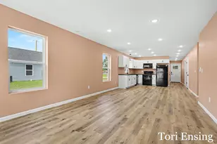 723 N Burgess St, Greenville, MI 48838 - Photo 12