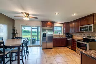 302 N Fiske Rd, Coldwater, MI 49036 - Photo 2