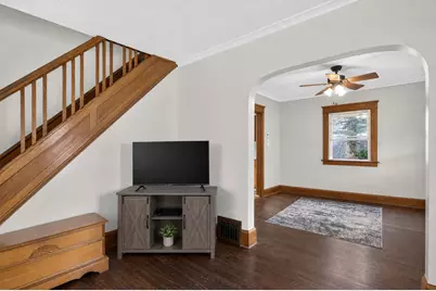 302 Cass Avenue, Jackson, MI 49203 - Photo 12