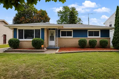 3815 Walton Drive, Lansing, MI 48910 - Photo 2