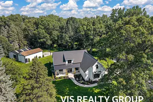 15762 Pruin St, Spring Lake, MI 49456 - Photo 1