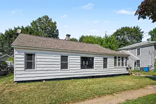 250 W Franklin St, Otsego, MI 49078 - Photo 4
