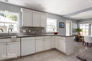 2604 Richards Dr SE, East Grand Rapids, MI 49506 - Photo 30