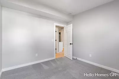 39 Fair Street SE, Grand Rapids, MI 49507 - Photo 16