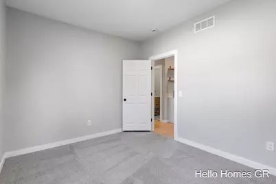 39 Fair Street SE, Grand Rapids, MI 49507 - Photo 14