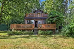 2067 Riverbank Ave NE, Grand Rapids, MI 49525 - Photo 12