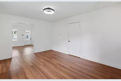 221 E Colfax Street, Hastings, MI 49058 - Photo 12