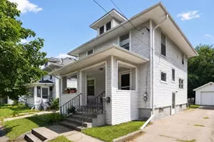 1017 Woodbridge St, Jackson, MI 49203 - Photo 4