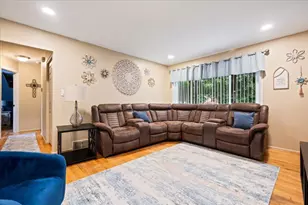 31733 Pembroke St, Livonia, MI 48152 - Photo 8