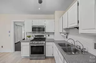 2246 Harding Ave, Muskegon, MI 49441 - Photo 10