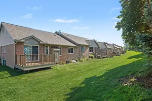 637 Bristol Dr, Chelsea, MI 48118 - Photo 18