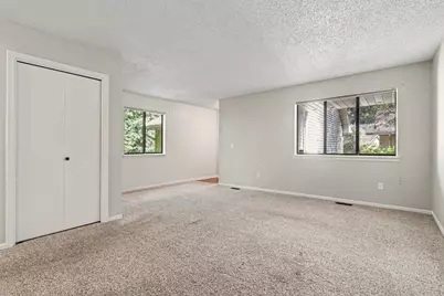 723 Charlemagne Boulevard, Battle Creek, MI 49017 - Photo 6