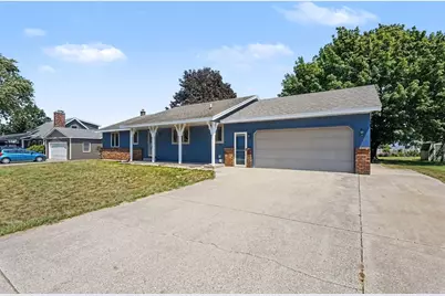 2660 Creek View Drive, Zeeland, MI 49464 - Photo 2