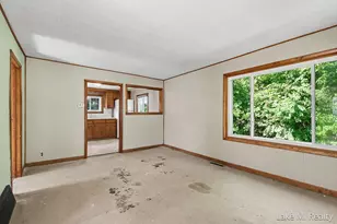 1274 Golden Ave, Battle Creek, MI 49014 - Photo 2