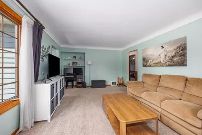 2442 De Laat Avenue SW, Wyoming, MI 49519 - Photo 8