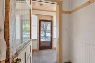 401 S Elm Ave, Jackson, MI 49203 - Photo 4