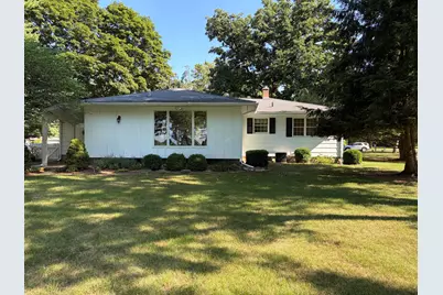 901 Irwin Avenue, Albion, MI 49224 - Photo 2