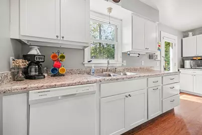 3729 Grape Avenue NE, Grand Rapids, MI 49525 - Photo 10