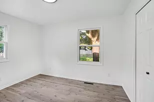 5800 Newhaven Dr, Portage, MI 49024 - Photo 14
