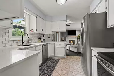 111 W Hamilton Lane, Battle Creek, MI 49015 - Photo 8