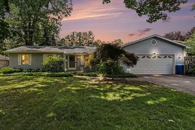 111 W Hamilton Lane, Battle Creek, MI 49015 - Photo 2