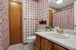 111 W Hamilton Ln, Battle Creek, MI 49015 - Photo 12