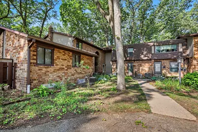 2579 Chatham Woods Drive SE, Grand Rapids, MI 49546 - Photo 2