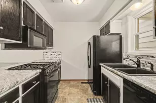3962 Monte Carlo Ct SE, Kentwood, MI 49512 - Photo 8