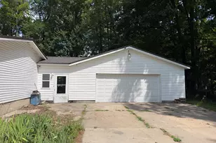 5692 E Loop Rd, Hesperia, MI 49421 - Photo 2