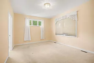 3015 S Wood Dale Dr, Jackson, MI 49203 - Photo 18
