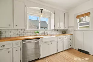 533 E Central Ave, Zeeland, MI 49464 - Photo 6