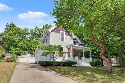 118 N Jefferson Street, Ionia, MI 48846 - Photo 2