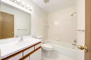 42779 Lilley Pointe Dr, Canton, MI 48187 - Photo 14