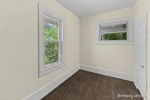 904 Riverview Ave, Lansing, MI 48915 - Photo 8