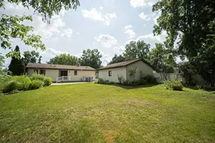 1525 Lenox Rd SE, Grand Rapids, MI 49506 - Photo 2