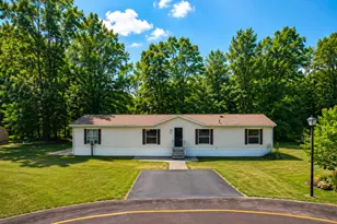 513 E Rainbow Rd, Newaygo, MI 49337 - Photo 1