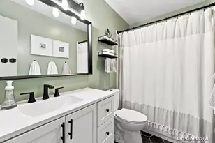 149 Loch Lomond Ave NE, Grand Rapids, MI 49546 - Photo 14